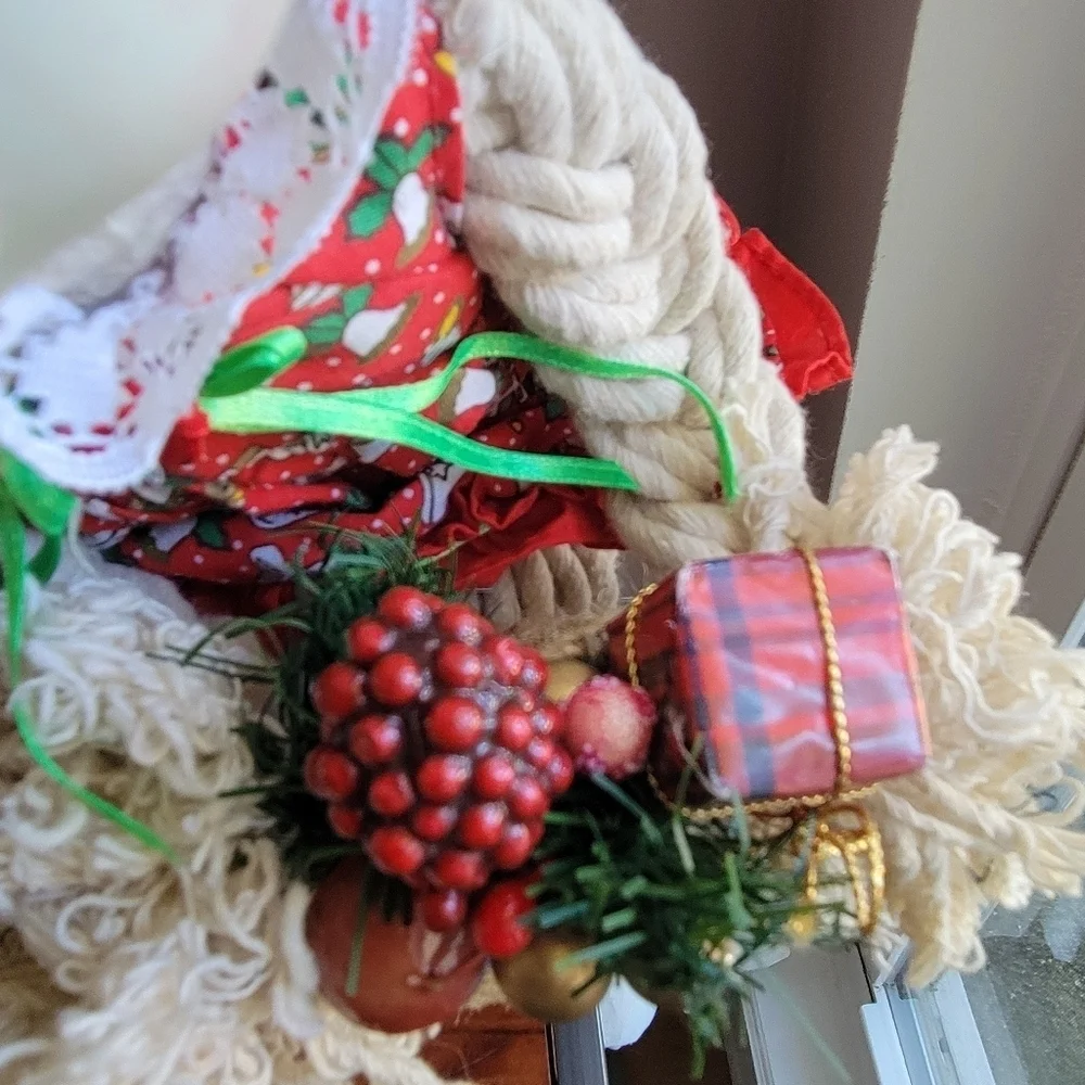 Vintage House of Lloyd Christmas Around the World Flossie Bunny Mop Polyester